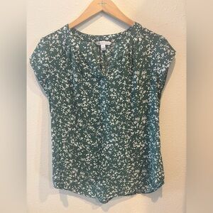 41 Hawthorn Floral Blouse small